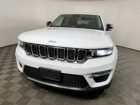 Used 2023 Jeep Grand Cherokee 4WD 4xe image 15