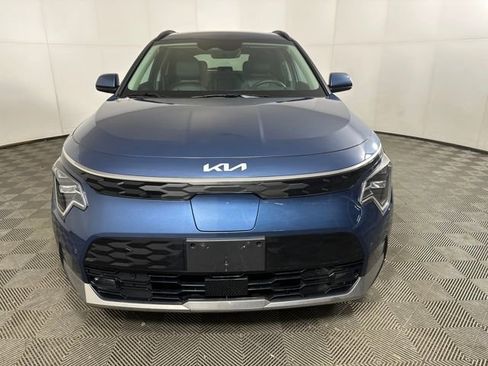 Used 2025 Kia Niro Wave w/ Wave Preserve Package image 8