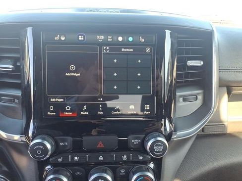 Used 2024 RAM 1500 Laramie image 16