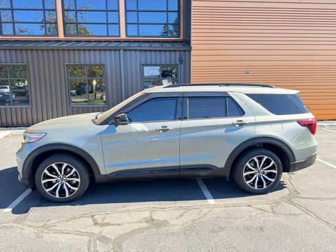 Used 2020 Ford Explorer ST w/ Premium Technology Package AWD/4WD image 2