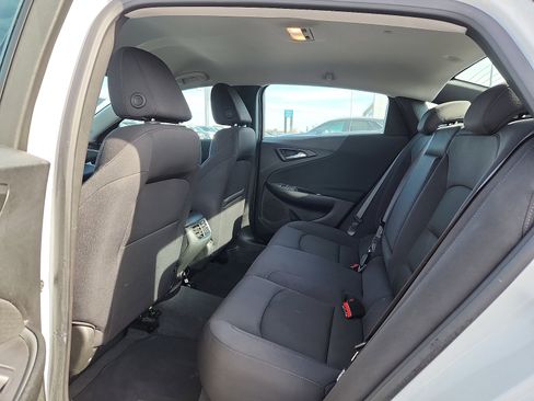 Used 2024 Chevrolet Malibu LT image 12