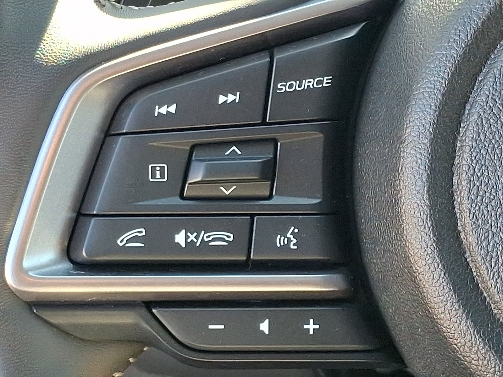 Certified 2023 Subaru Ascent Touring AWD/4WD image 23