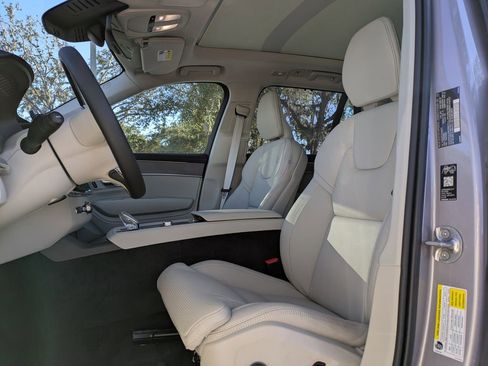 New 2026 Volvo XC90 B6 Ultra w/ Protection Package Premier AWD/4WD image 2