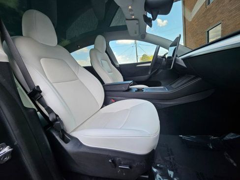 Used 2023 Tesla Model Y Long Range image 58