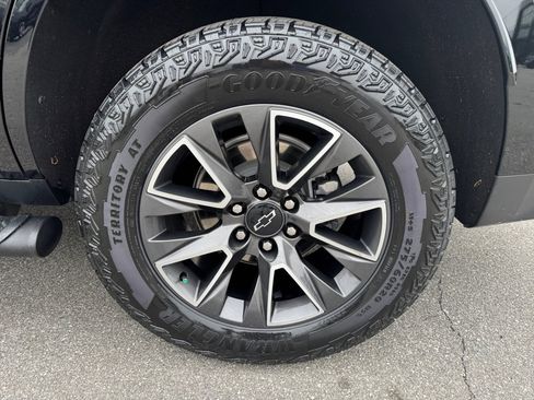 Certified 2023 Chevrolet Tahoe Z71 w/ Z71 Off-Road Package AWD/4WD image 25