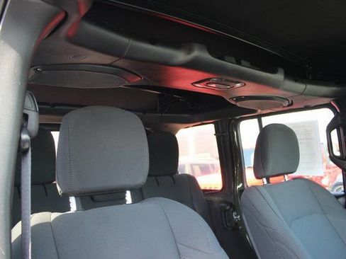 Used 2021 Jeep Wrangler Unlimited Sport image 29