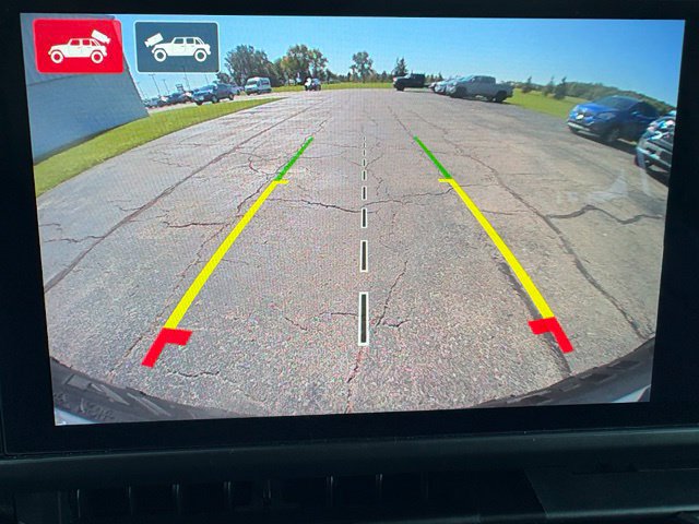Used 2025 Jeep Wrangler Unlimited Rubicon w/ Safety Group AWD/4WD image 5
