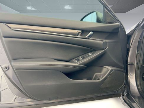 Used 2019 Honda Accord Sport image 19