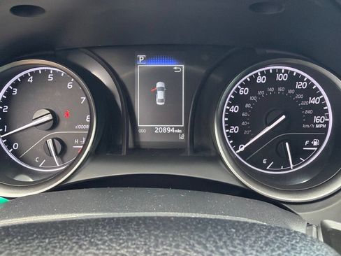 Used 2024 Toyota Camry SE FWD image 10