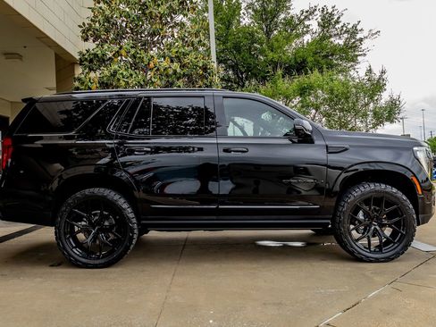 Used 2025 GMC Yukon Denali Ultimate image 11