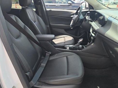 Used 2024 Buick Encore GX Sport Touring w/ Comfort Package FWD image 4