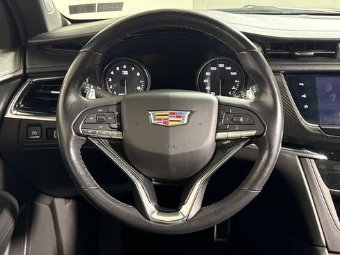 Used 2020 Cadillac XT6 Sport AWD/4WD image 25