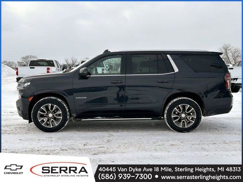 Used 2023 Chevrolet Tahoe LT w/ Luxury Package image 2