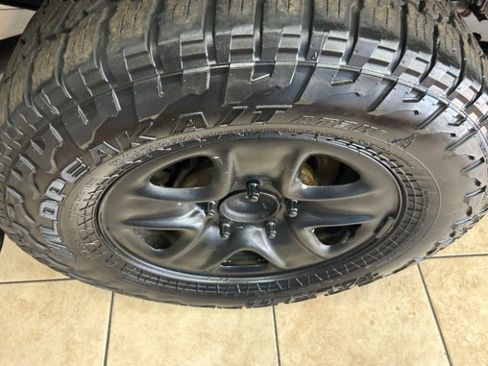 Used 2014 Toyota Tundra Limited image 21