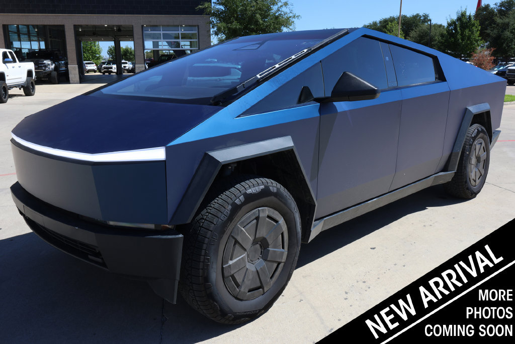 Used 2025 Tesla Cybertruck AWD Crew Cab image 1