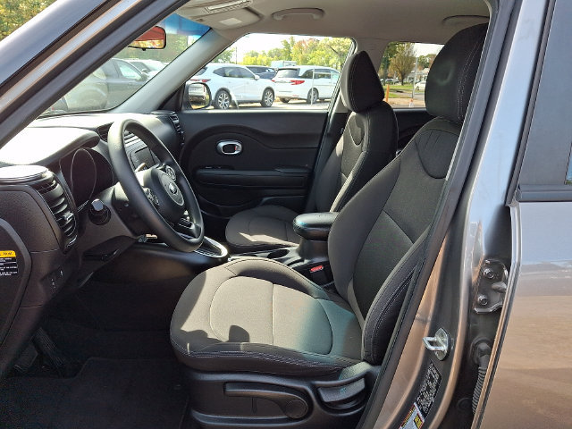Used 2018 Kia Soul FWD image 13