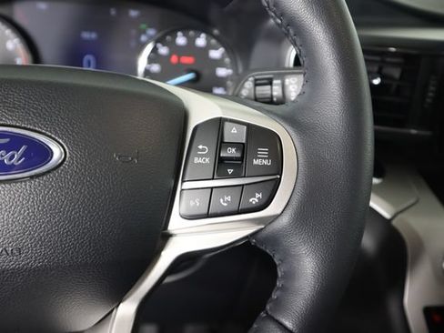 Used 2024 Ford Explorer XLT w/ Equipment Group 202A AWD/4WD image 48