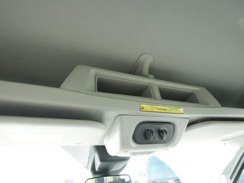 Used 2019 Ford Transit 350 XLT image 17