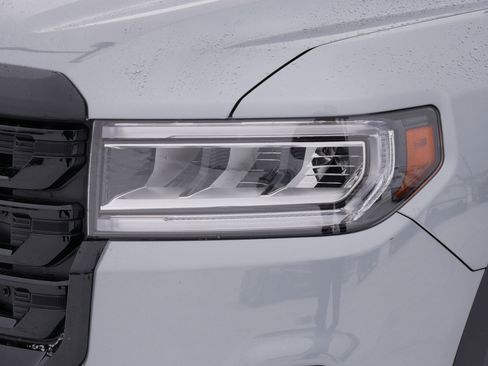 Certified 2023 GMC Acadia SLT w/ Elevation Edition image 16