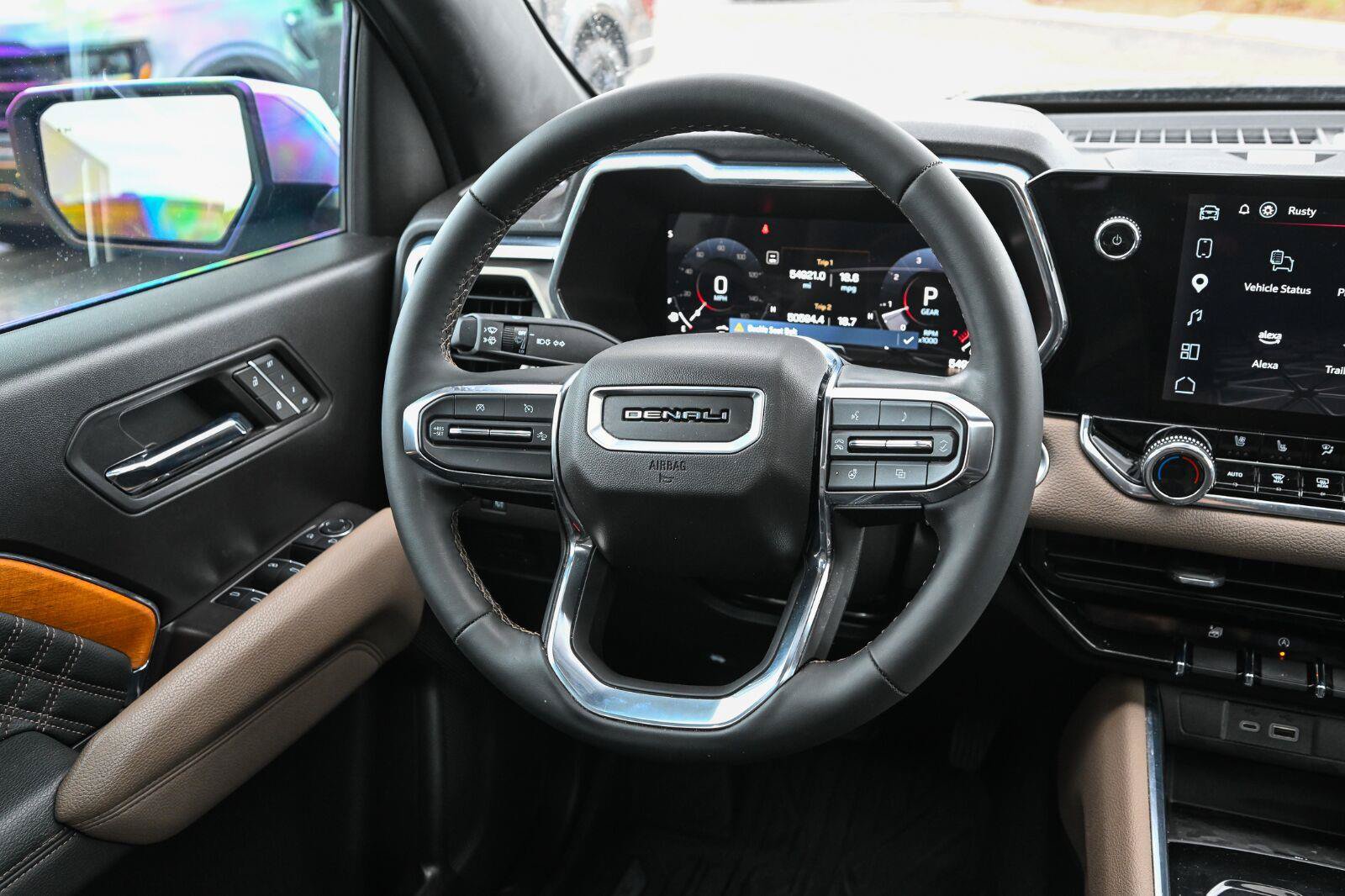 Used 2024 GMC Canyon Denali w/ LPO, Denali Black Edition AWD/4WD image 32
