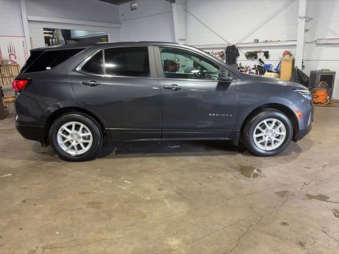 Used 2023 Chevrolet Equinox LT w/ LPO, Floor Liner Package AWD/4WD image 3
