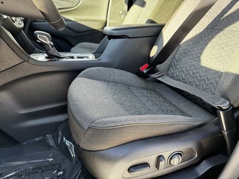 Certified 2024 Chevrolet Equinox LT image 5