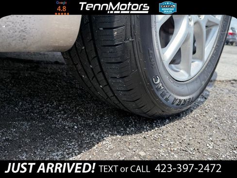 Used 2017 Chrysler Pacifica Touring FWD image 9