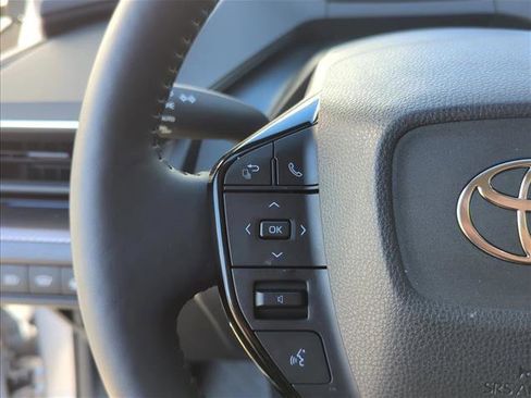 Certified 2025 Toyota Prius XLE image 16