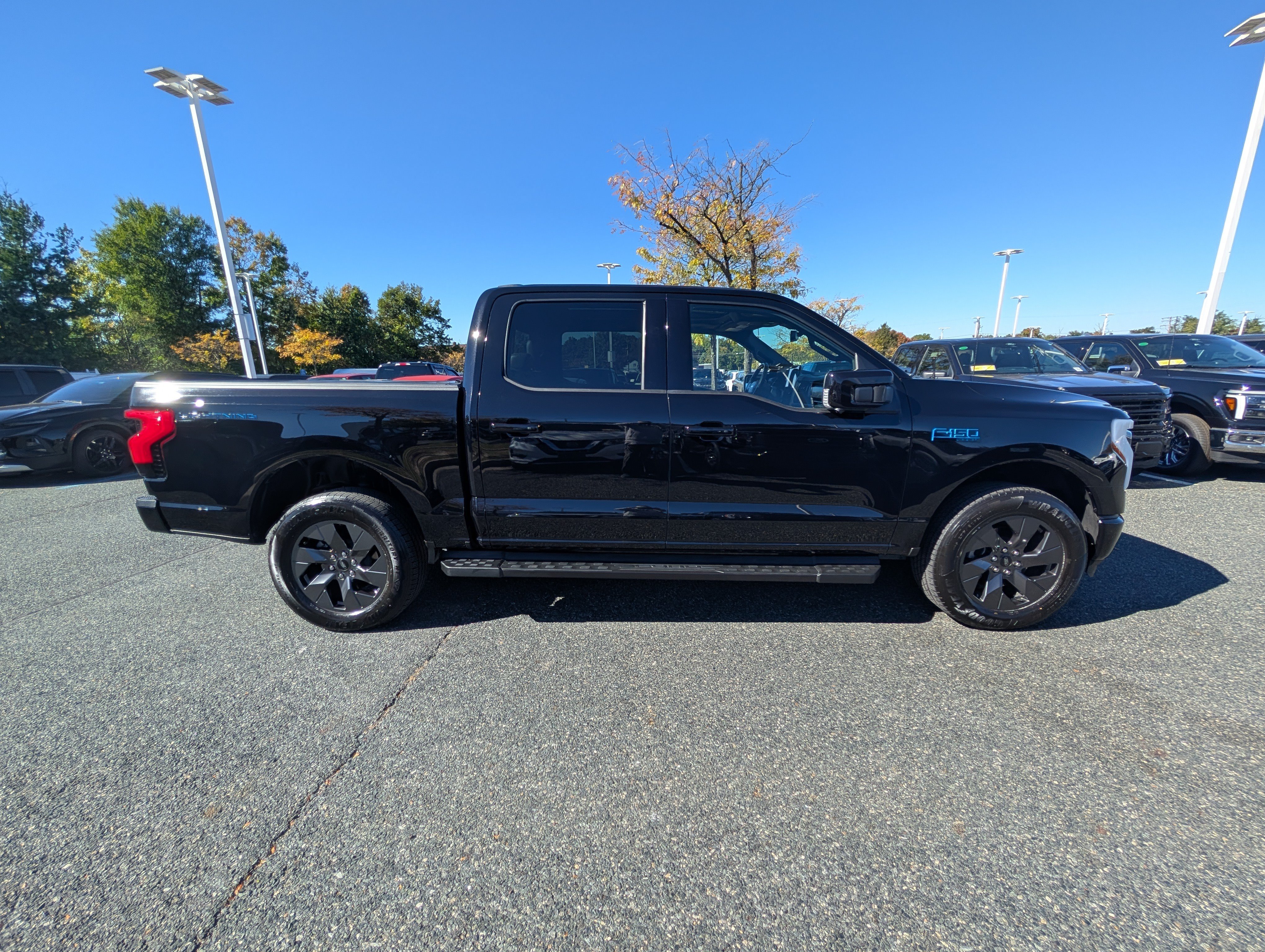 Certified 2025 Ford F150 Lightning Lariat AWD/4WD image 3