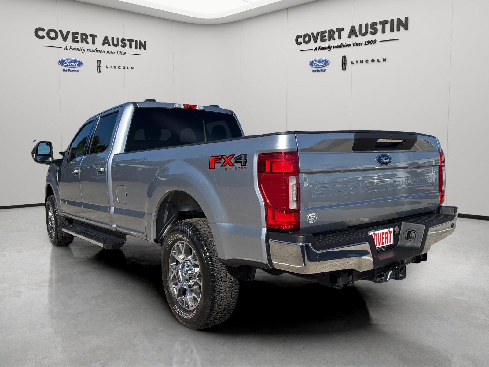 Used 2022 Ford F350 Lariat w/ Lariat Ultimate Package AWD/4WD image 3