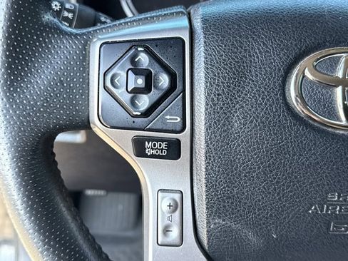 Used 2018 Toyota 4Runner SR5 image 22