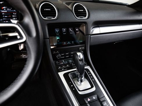 Certified 2024 Porsche 718 Cayman RWD image 19