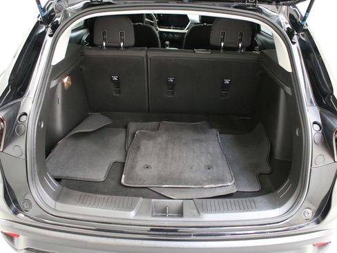 Used 2024 Chevrolet Trax LS w/ LS Convenience Package FWD image 23