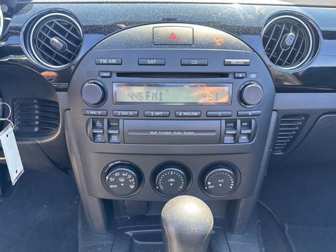 Used 2007 MAZDA MX-5 Miata Sport w/ Appearance Pkg RWD image 18