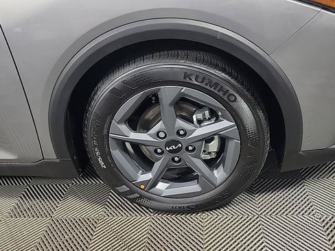 Certified 2025 Kia K4 FWD image 3