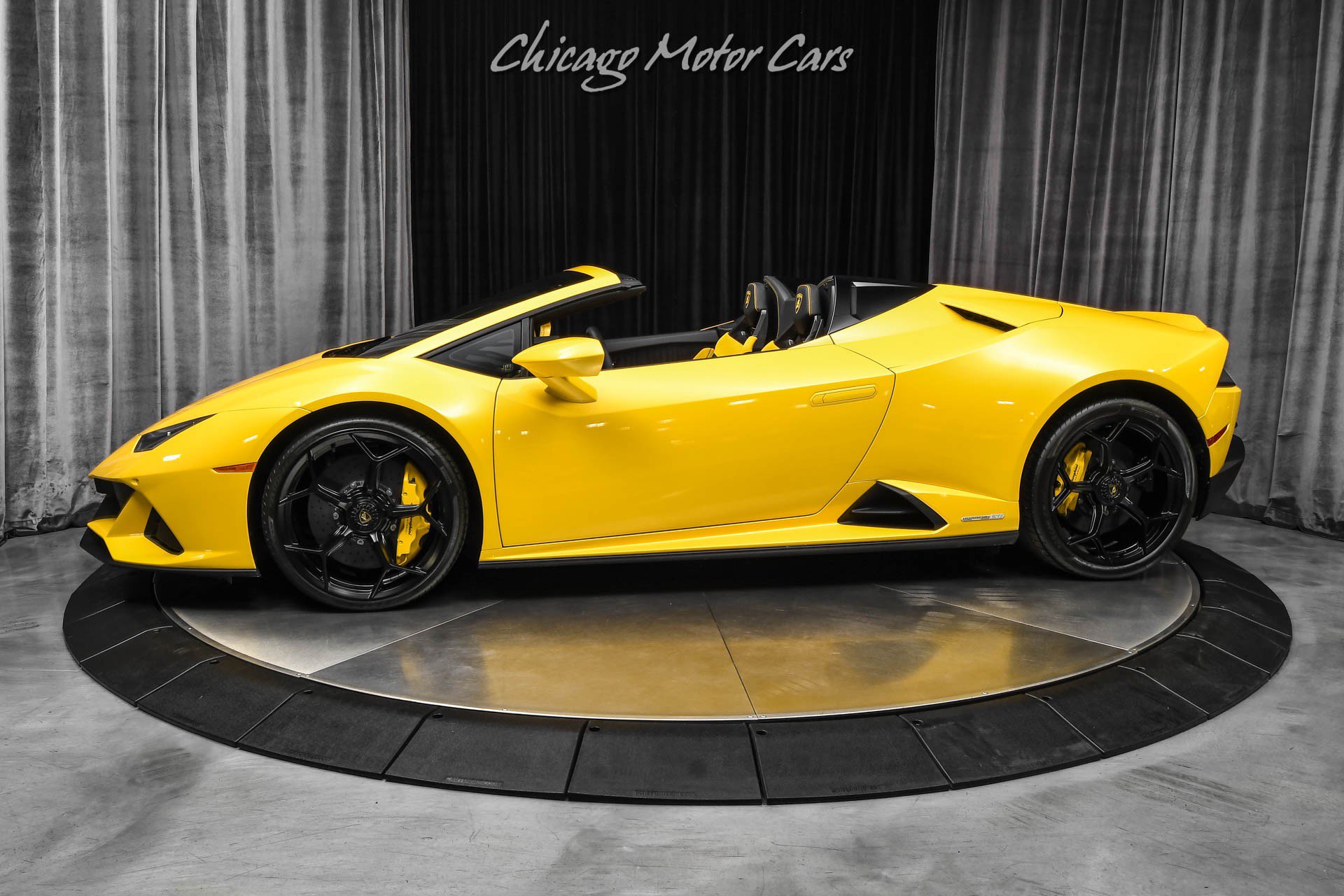 Used 2024 Lamborghini Huracan EVO AWD/4WD image 1