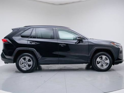 Used 2025 Toyota RAV4 XLE AWD/4WD image 15
