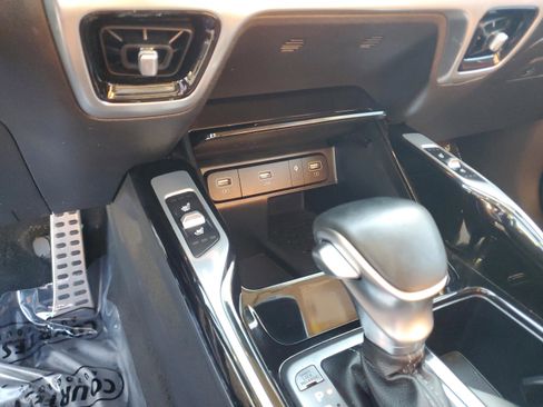 Used 2022 Kia Sorento SX Prestige w/ Rust Color Package image 24