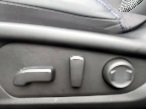 Used 2025 Subaru Forester Premium AWD/4WD image 19