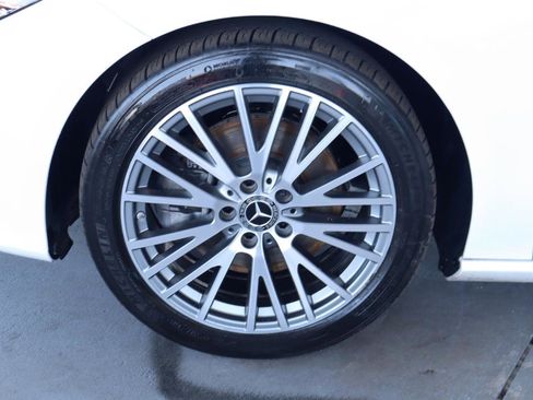 Used 2020 Mercedes-Benz CLA 250 image 12