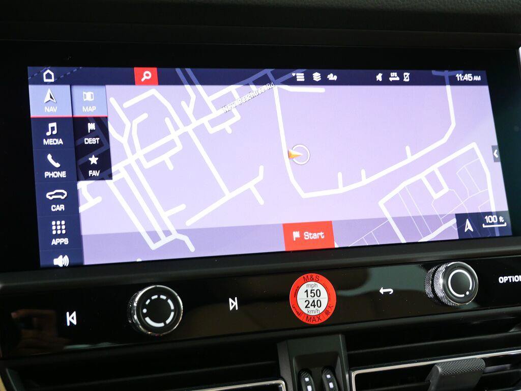 Certified 2026 Porsche Macan AWD/4WD image 14