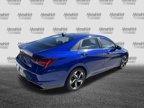 Used 2023 Hyundai Elantra Limited w/ Cargo Package FWD image 10
