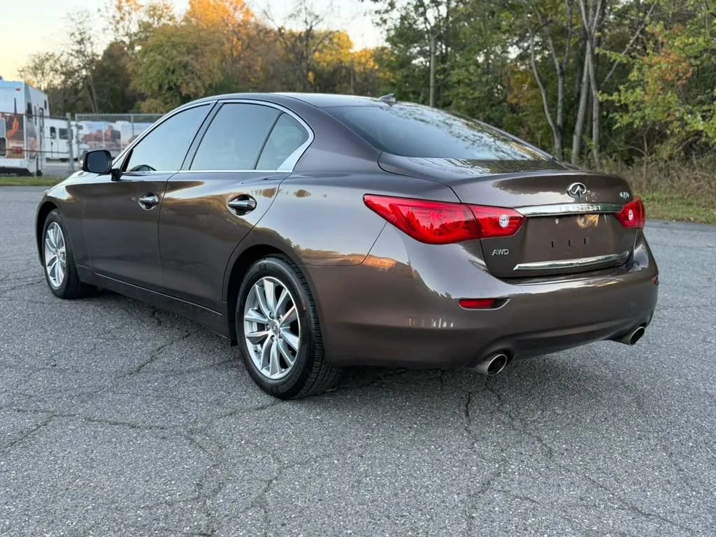 Used 2015 INFINITI Q50 Premium w/ Navigation Package AWD/4WD image 3