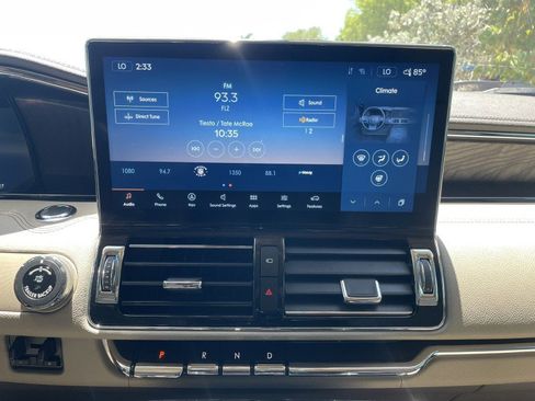 Used 2022 Lincoln Navigator L Reserve RWD image 23