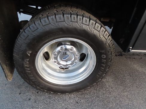 Used 2017 Ford F350 XL w/ STX Appearance Package image 21