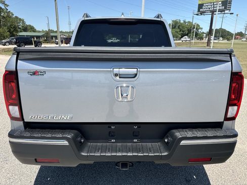 Used 2017 Honda Ridgeline RTL-T image 5