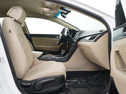 Used 2015 Hyundai Sonata Sport FWD image 11