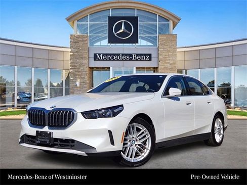 Used 2025 BMW 530i xDrive image 1