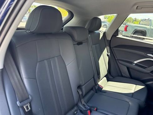 Used 2025 Audi Q5 Premium w/ Convenience Package AWD/4WD image 13