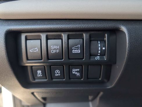 Certified 2023 Subaru Forester Limited image 20